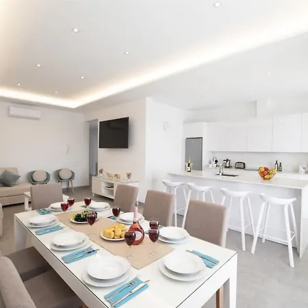 Ereza Villa Aqualava I Villa