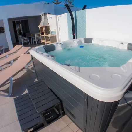 Βίλα Ereza Villa Aqualava I